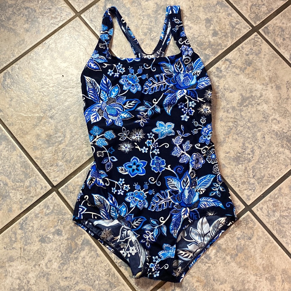 Bathing suite size 8
